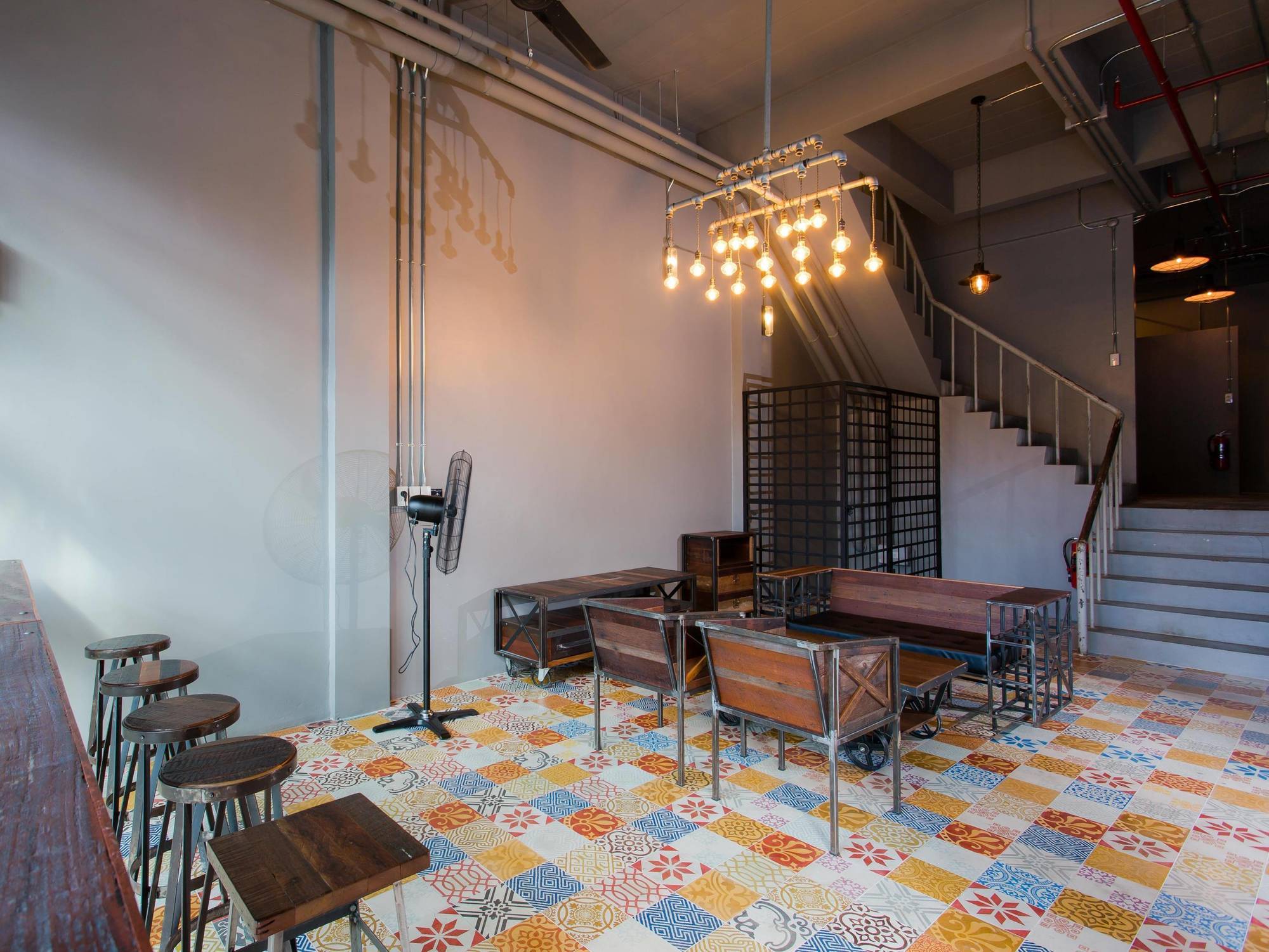 Bloo Hostel Phuket Eksteriør billede